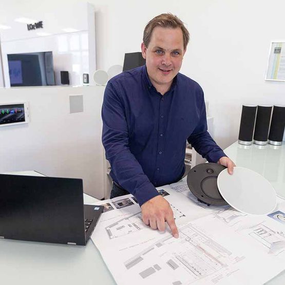 Herr Leufkes berät Sie gerne bei der Planung. Multiroom im Smarthome - Bild + Klang Münsterland GmbH in Laer und Münster